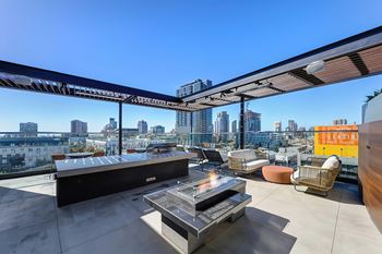 Sky lounge & outdoor terrace